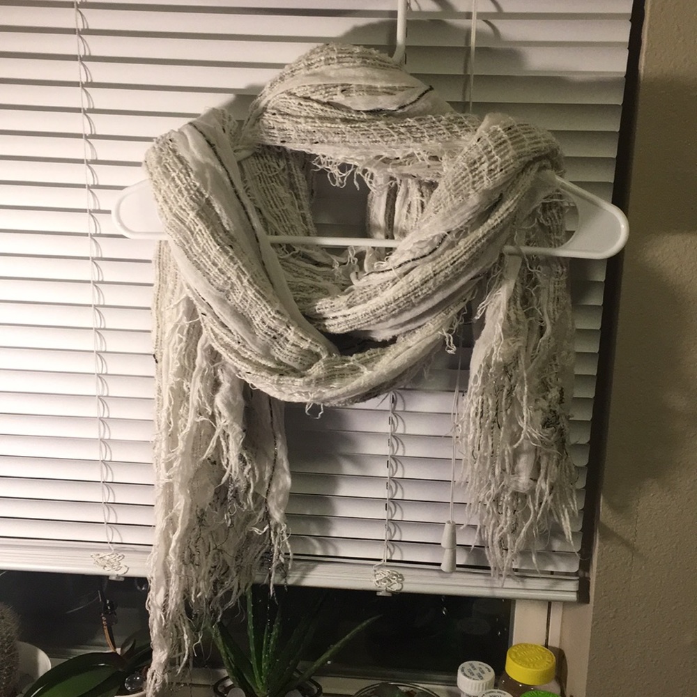 Pretty soft scarf